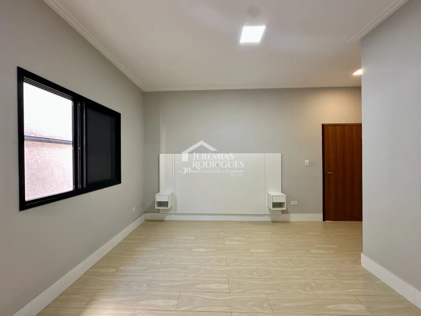 Casa para locação com 3 dormitórios no Condomínio Parque das Araucárias em Tremembé/SP