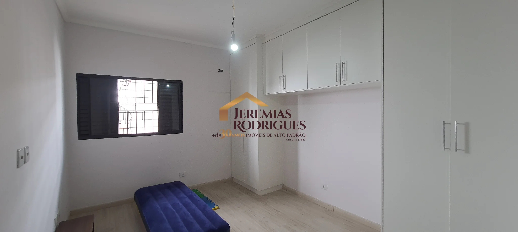 Casa á venda no Bairro Jardim Russi em Taubaté/SP. — foto 12