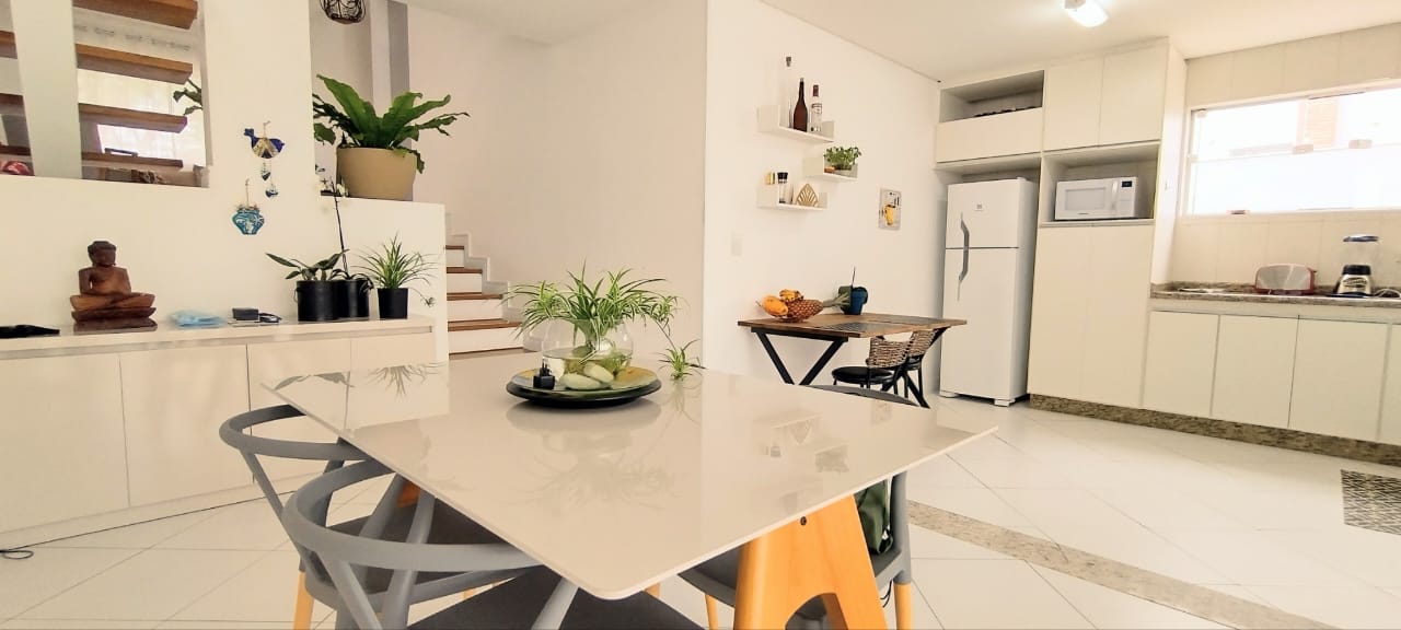 Casa à venda com 3 dormitórios no Condomínio Floradas da Serra em São José dos Campos/SP.