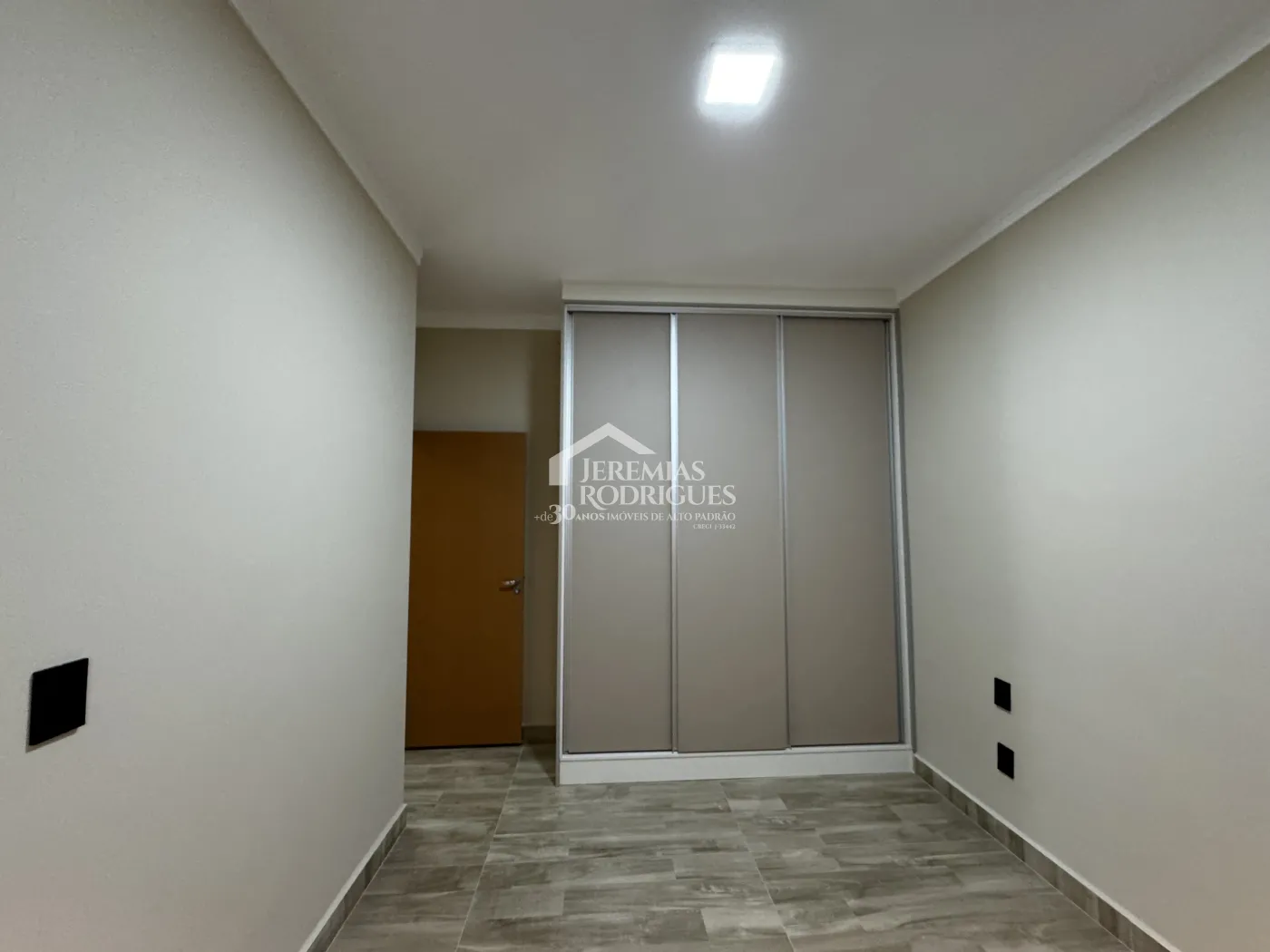 Casa com 3 dormitórios, 167 m² - Condomínio Pérola do Vale - Tremembé/SP.