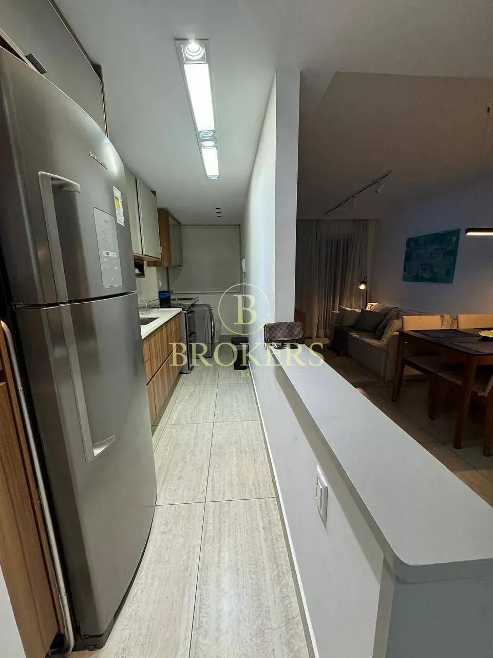 Apartamento a venda. Ipanema na quadra da praia! 2 quartos (1 suíte), varanda com vista mar, vaga,
