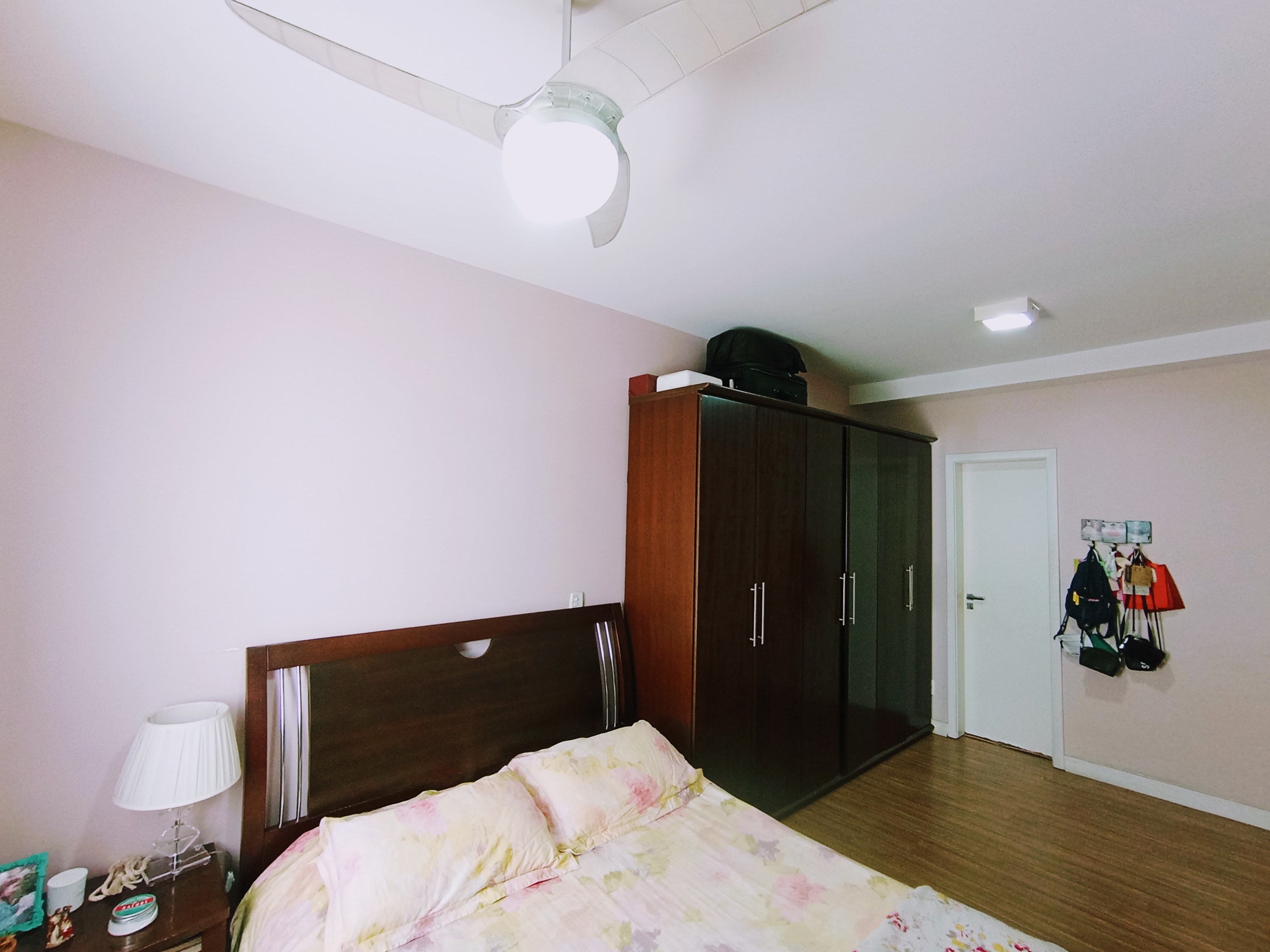 Apartamento à venda com 3 dormitórios, 150 m² no Edifício Jardim das Figueiras em Taubaté/SP