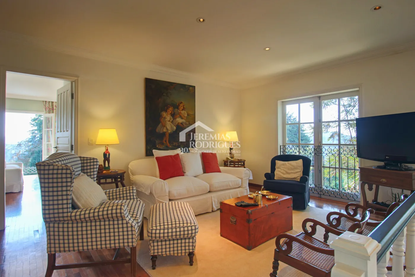 Sobrado com 6 suítes, 615 m² - Vila Inglesa - Campos do Jordão/SP.