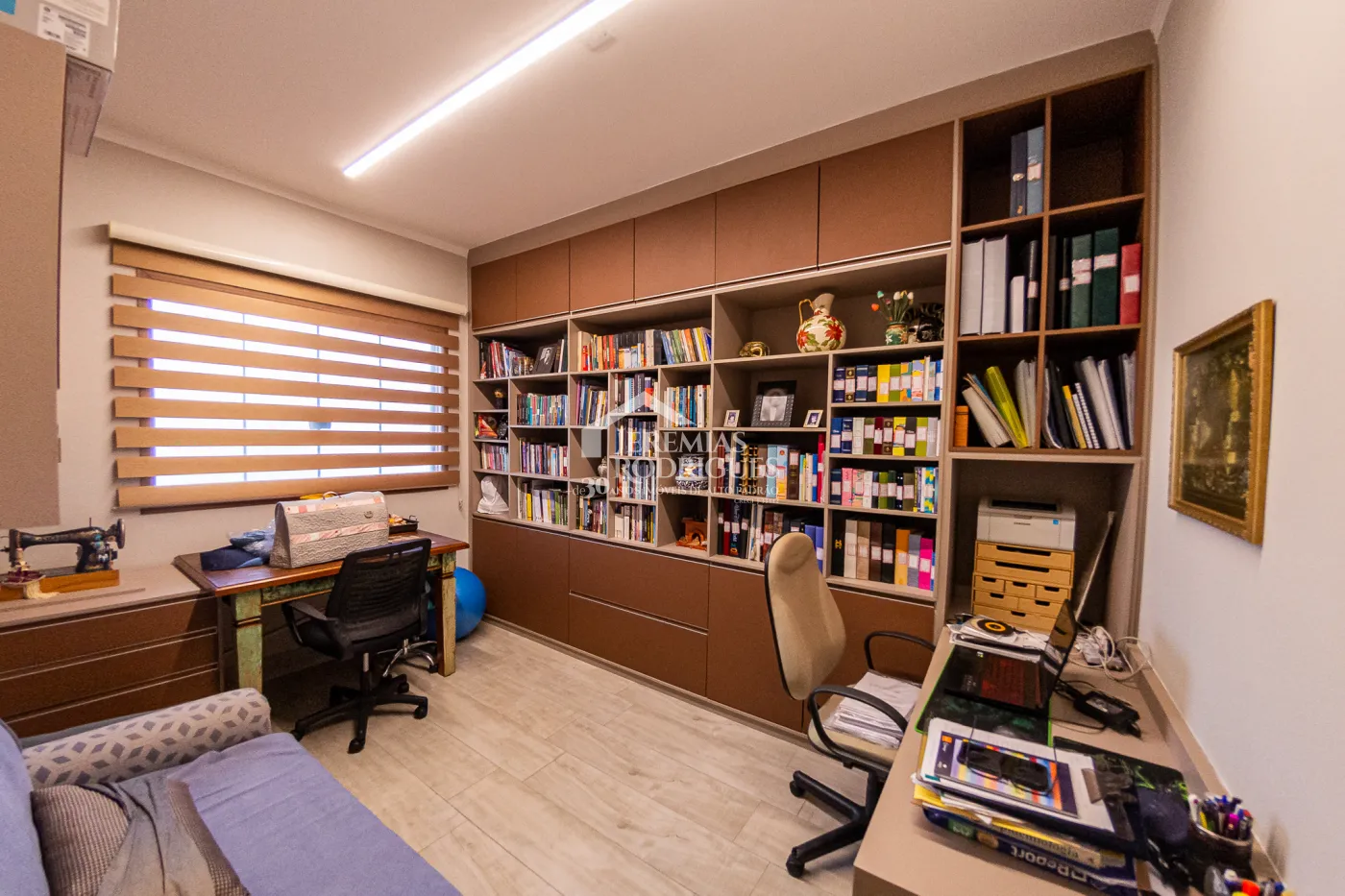 Casa à venda no Condomínio Colonial Village I em Pindamonhangaba/SP