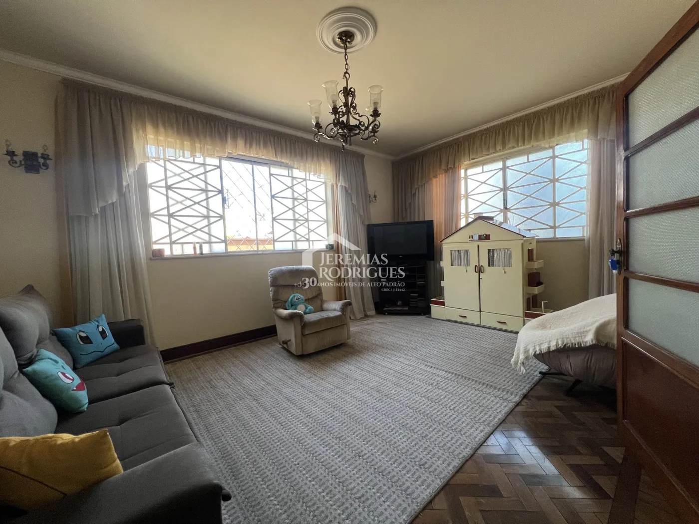 Casa com 3 dormitórios, 260 m² - Centro - Taubaté/SP