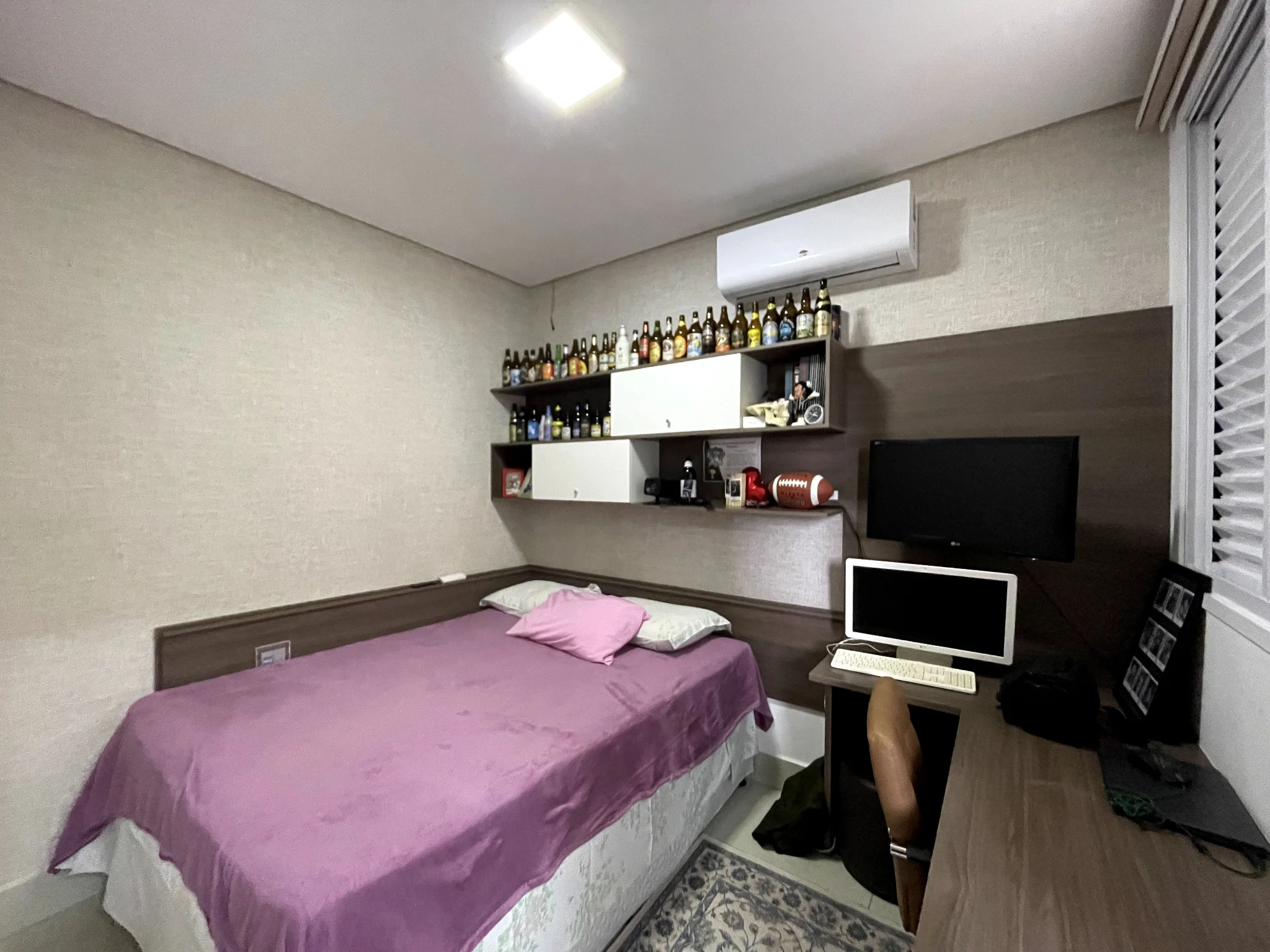 Apartamento à venda com 3 suítes no Condomínio Renaissance em Taubaté/SP. 