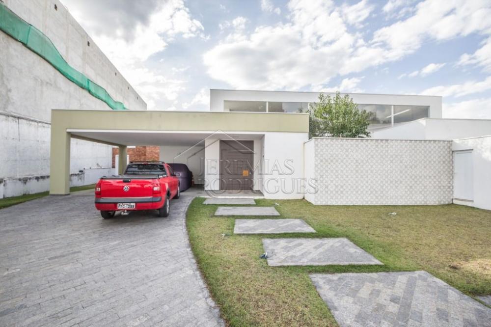 Casa à venda por R$ 2.700.000,00 - Pindamonhangaba/SP
