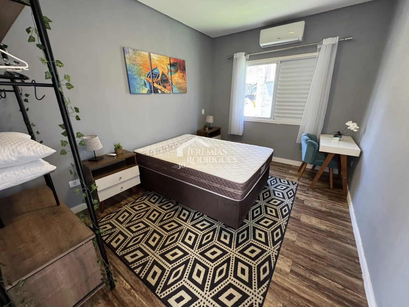 Casa à venda com 3 suítes no Condomínio Capitanias em Ubatuba/SP.