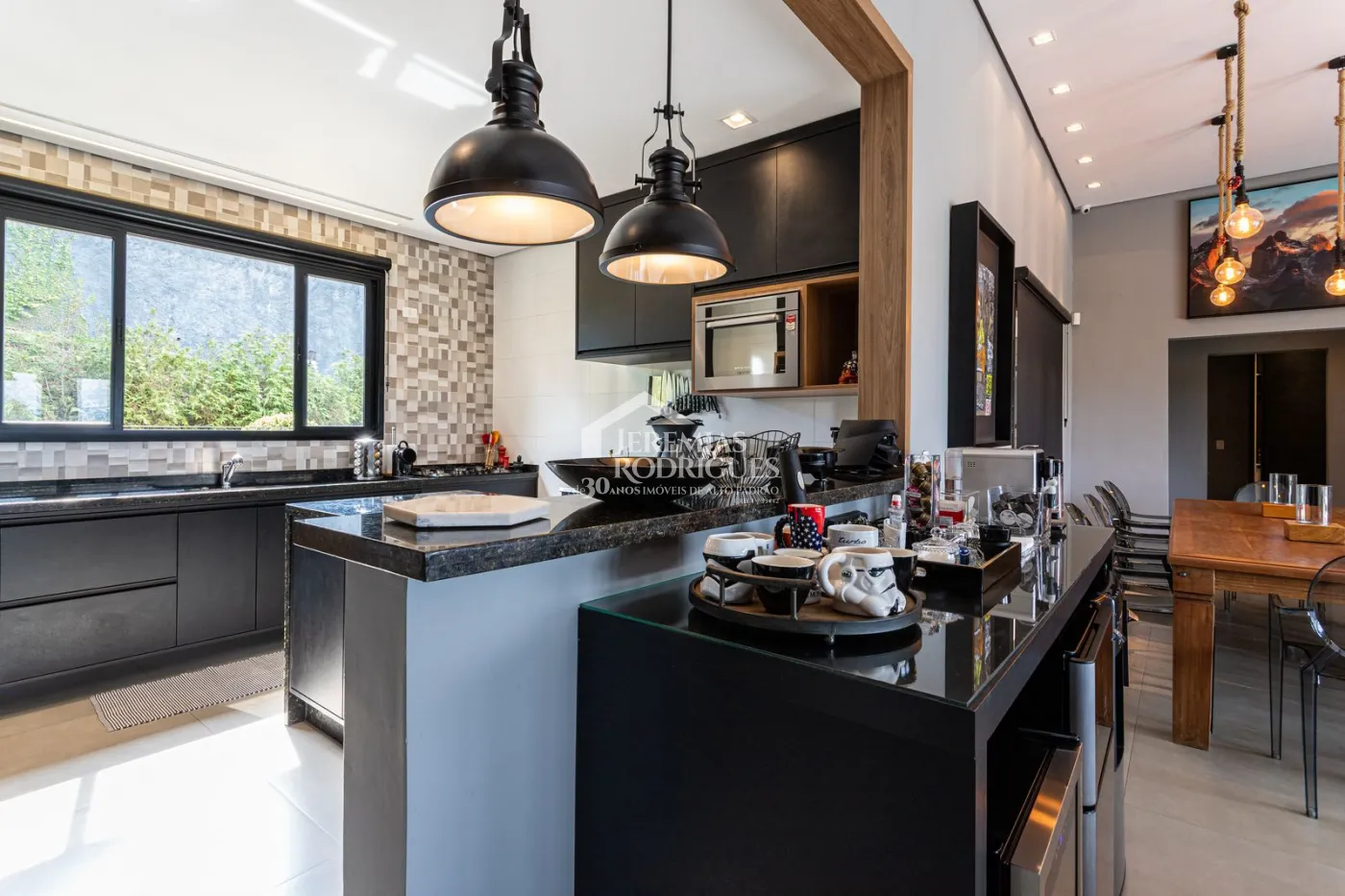 Casa para venda com 5 dormitórios no Residencial Estrelas da Mantiqueira em Campos do Jordão/SP