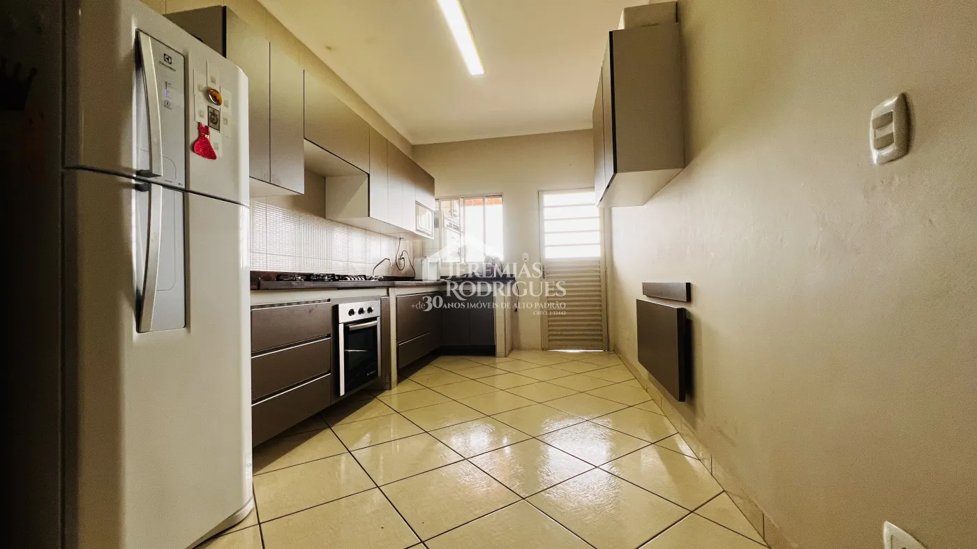 Casa com 3 dormitórios, 198 m² - Alto São Pedro - Taubaté/SP.