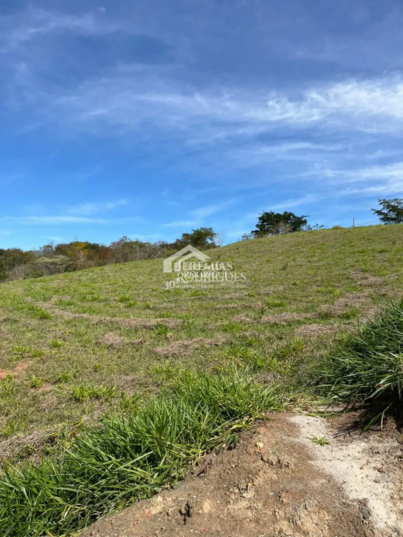 Terreno com 1.175,57 m² - Condomínio Reserva Altos do Cataguá - Taubaté/SP