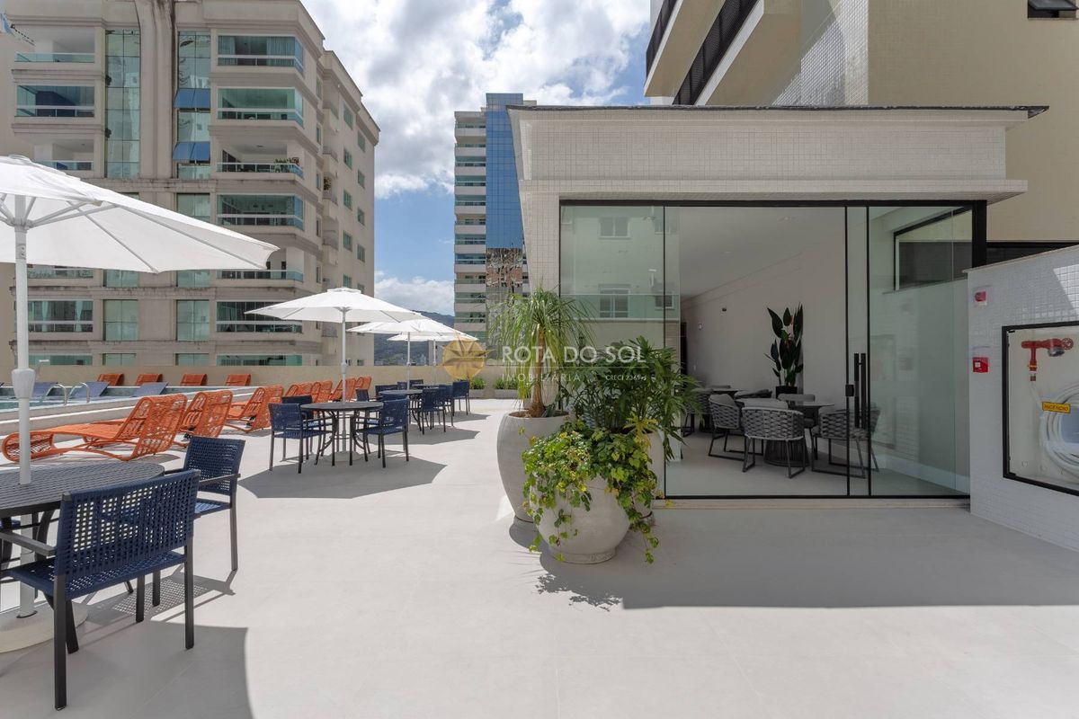 Dom Benedito Apartamento 3 Suítes à Venda Meia Praia Itapema SC