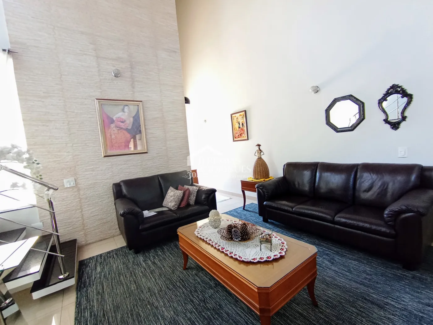 Casa para venda com 3 dormitórios no Condomínio Campos Do Conde II Versailles em Tremembé/SP