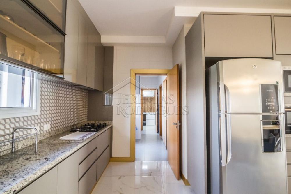 Apartamento à venda com 4 suítes no Condomínio Des Arts em Taubaté. 