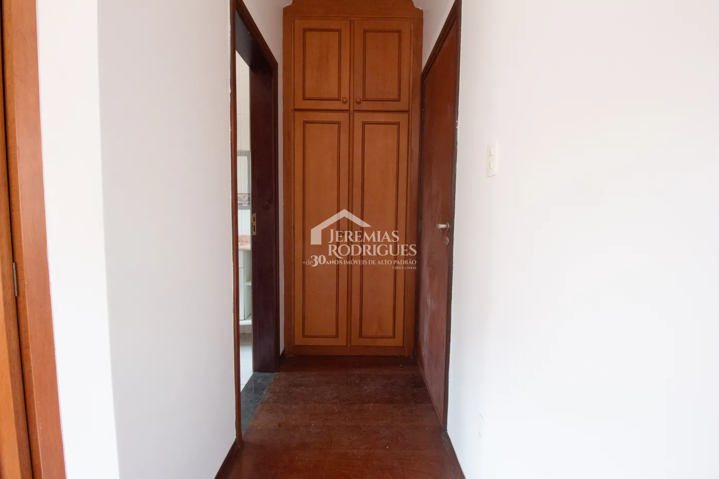 Casa com 4 suítes, 576 m² - Condomínio Village Paineiras - Pindamonhangaba/SP