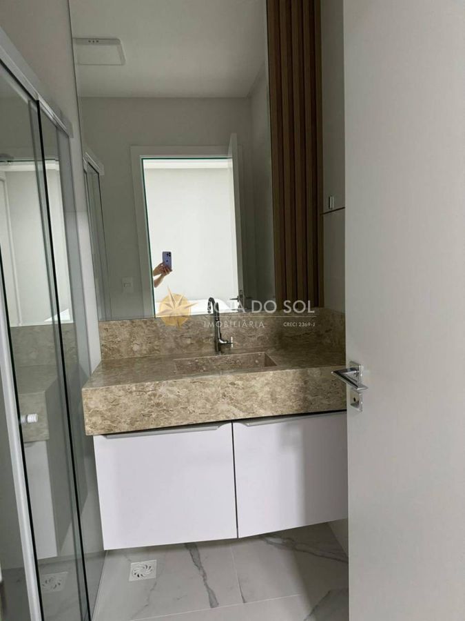 Black Piano apartamento 3 suítes e 2 vagas na Meia Praia