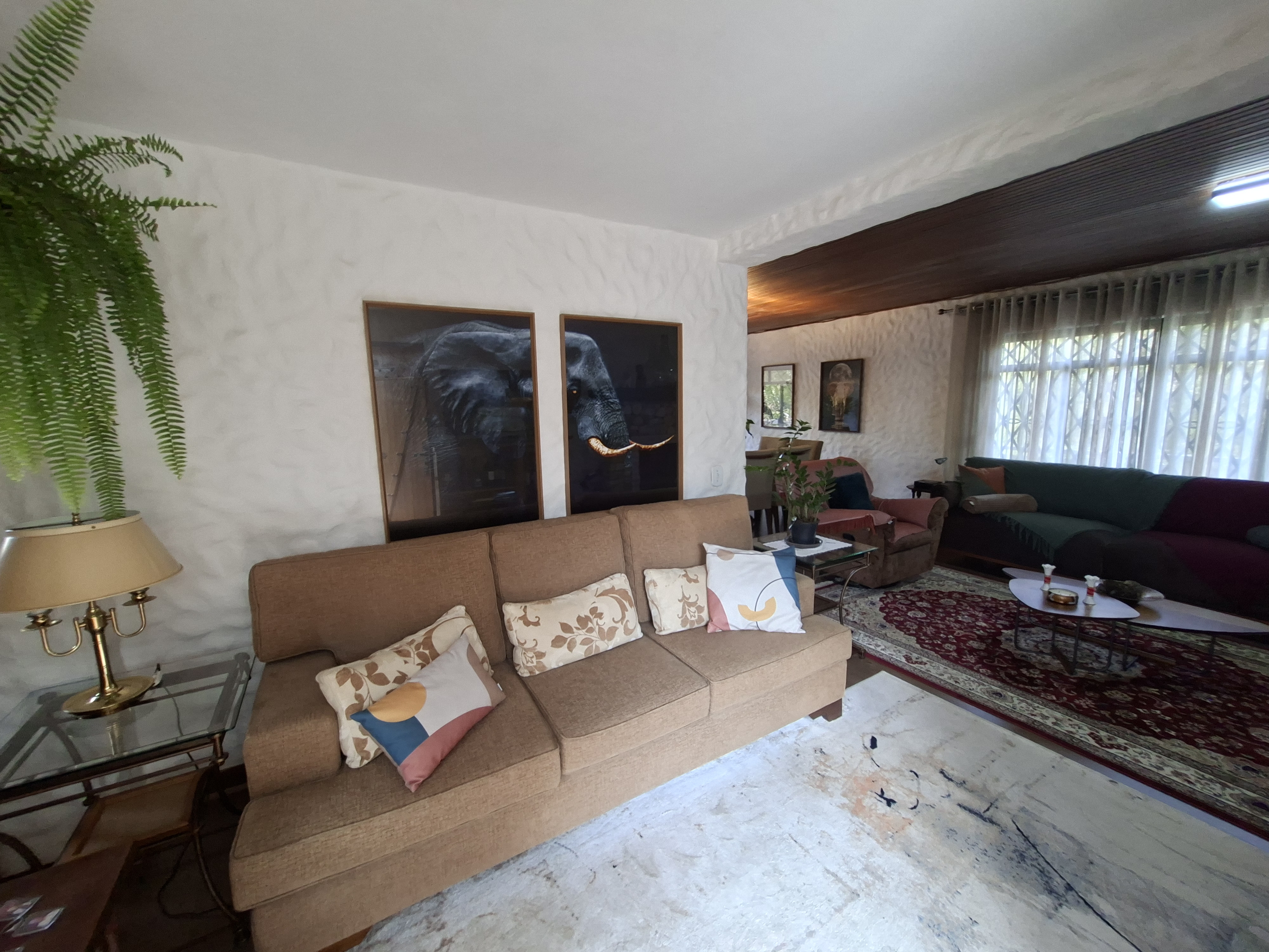 Casa para locação com 3 dormitórios no Morro do Elefante em Campos do Jordão/SP.