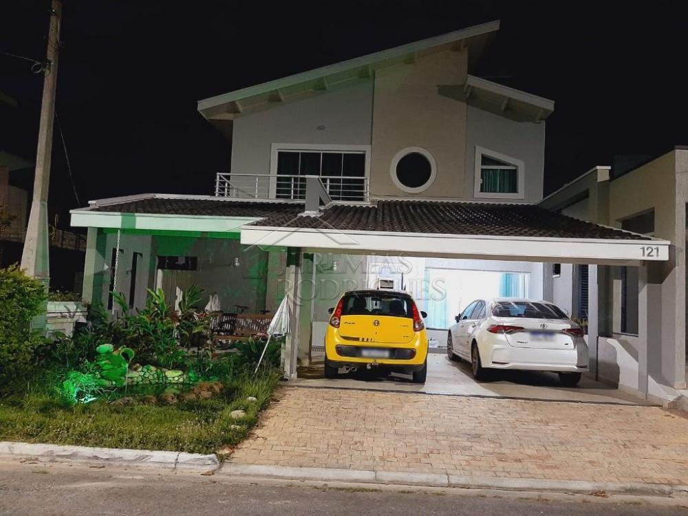 Casa à venda por R$ 1.500.000,00 - Tremembé/SP