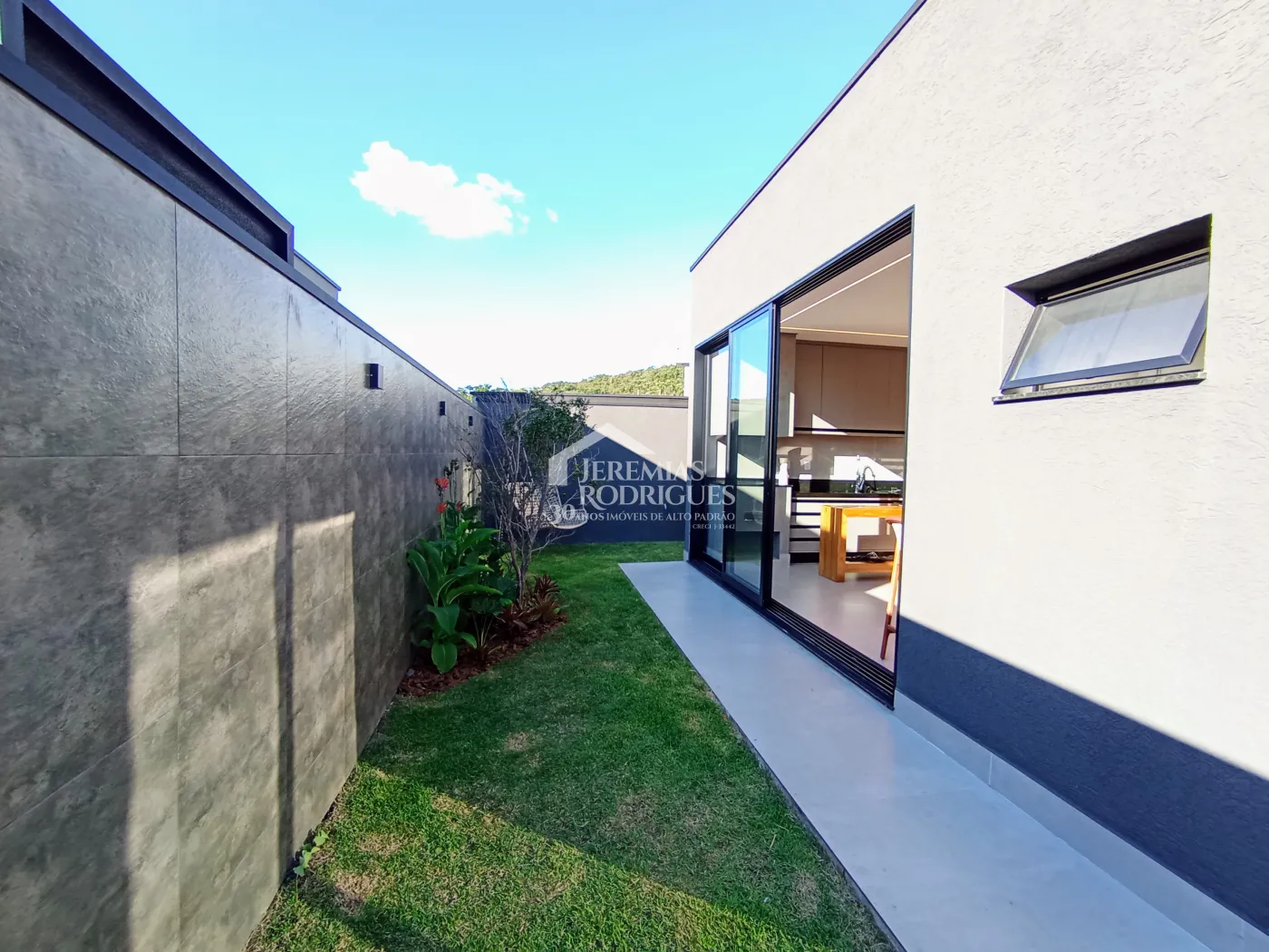 Casa mobiliada e decorada à venda com Exclusividade no Condomínio Cyrella Landscape em Taubaté/SP