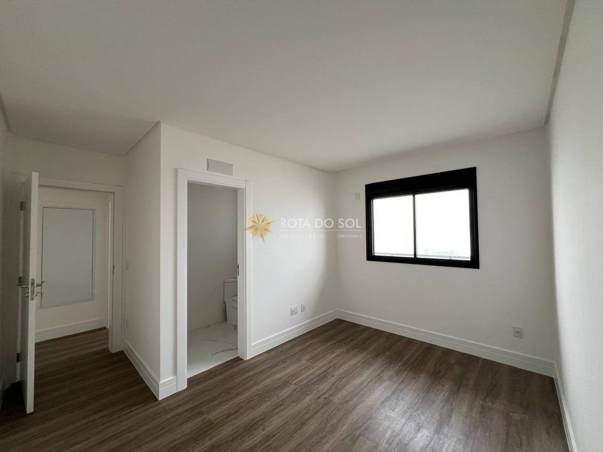Doha Tower Apartamento Quadra Mar 4 Suítes em Meia Praia Itapema/SC