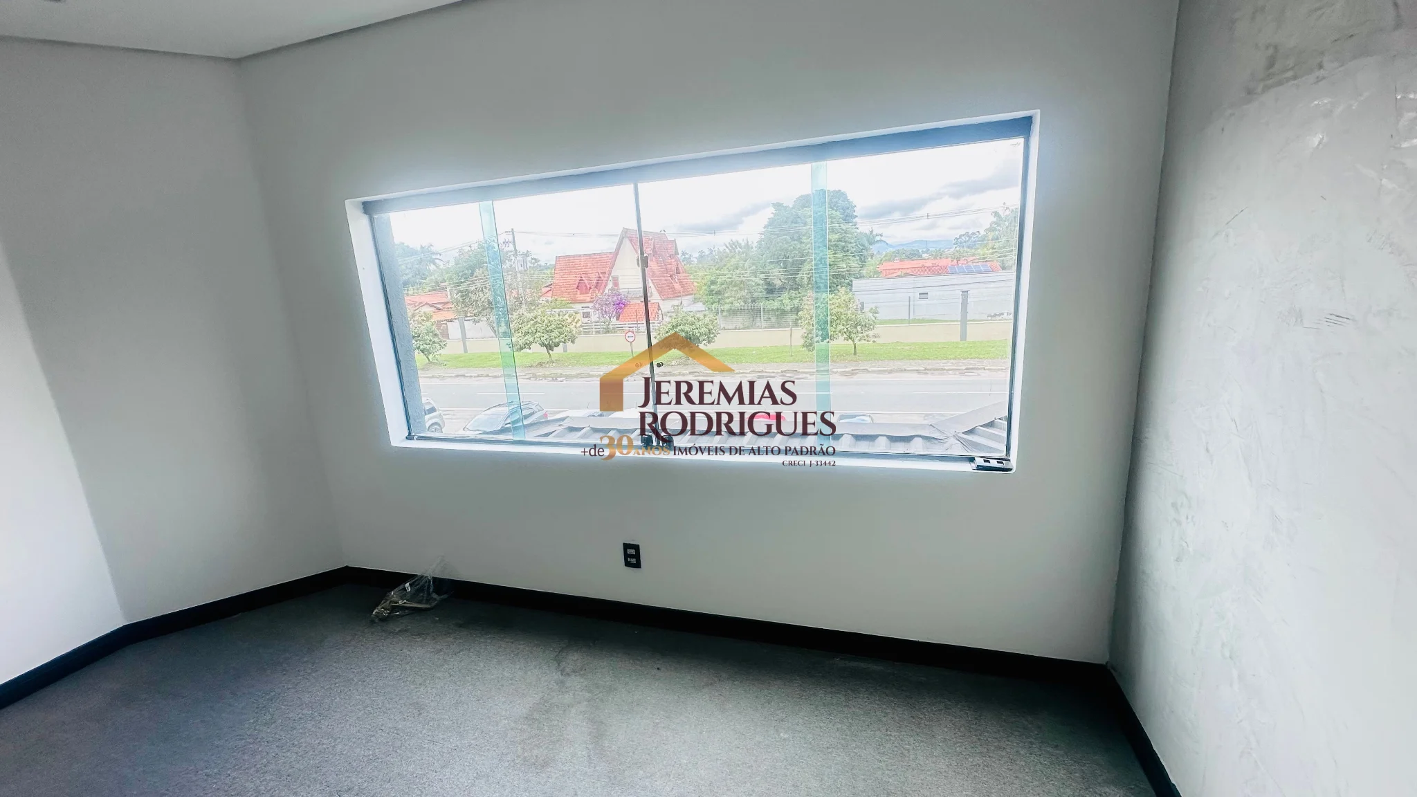 Sala comercial para locação no Village Mall em Pindamonhangaba/SP. — foto 6