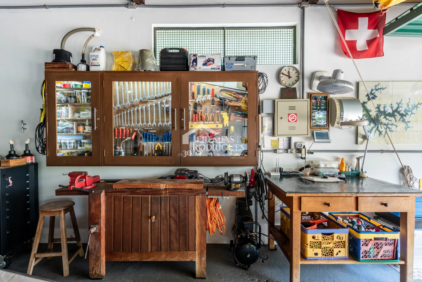 Sitio com 9 suítes, 2.600 m² - Piracaia/SP.