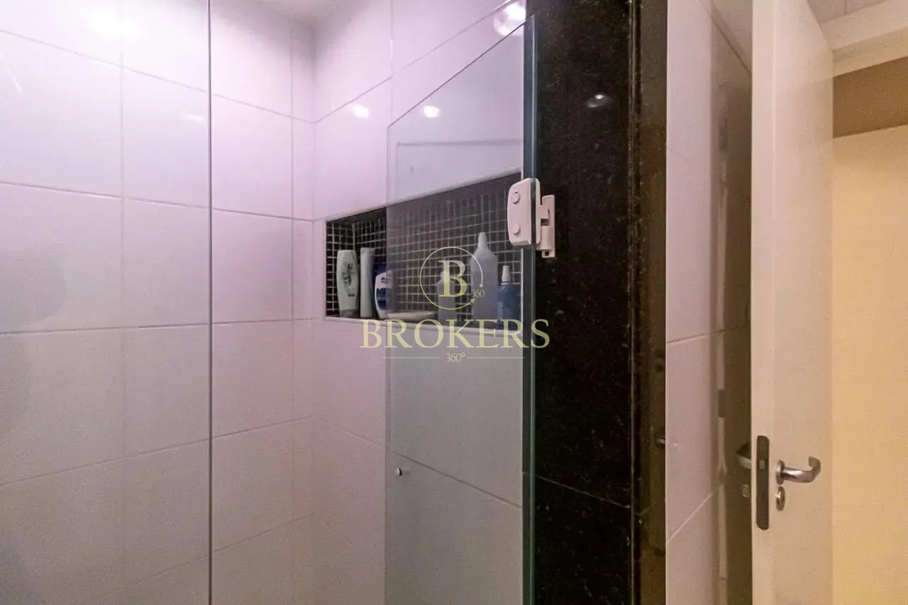 Apartamento à venda, Rua Miguel Lemos - Copacabana. Duplex modernizado, 3 quartos, sendo 1 suíte co