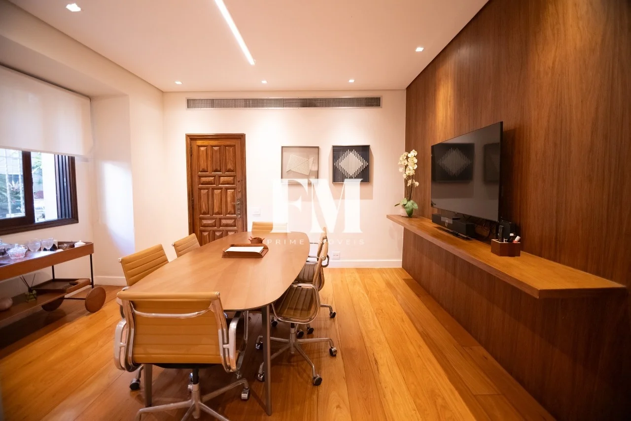 Urca | Casa Clássica | 3 Quartos (1 Suíte) | 260m² Modernizada e Sem Condomínio - foto 17