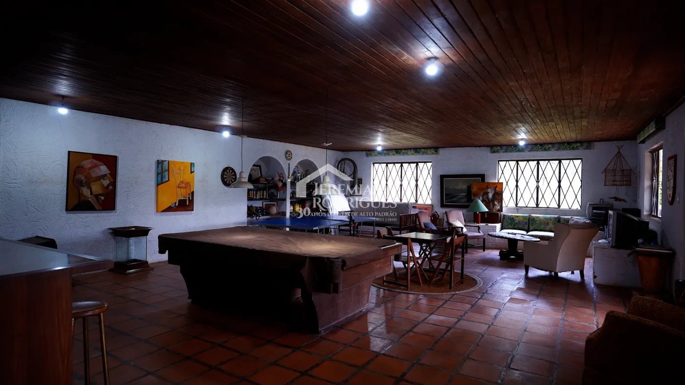 Fazenda à venda com 2.544 hectares em Santa Branca/SP.