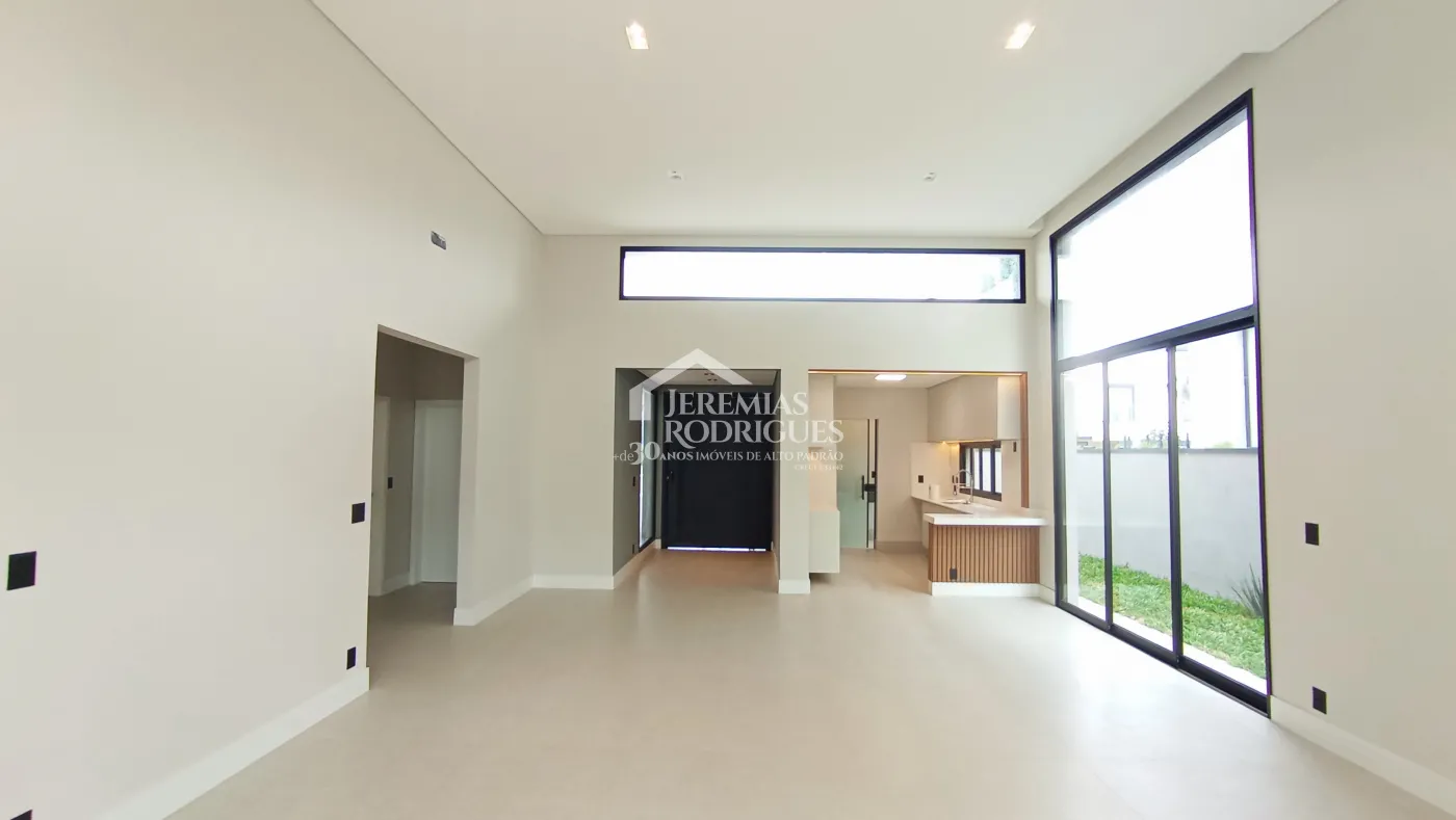 Casa à venda com 4 dormitórios no Condomínio Terras de San Marco em Taubaté/SP.