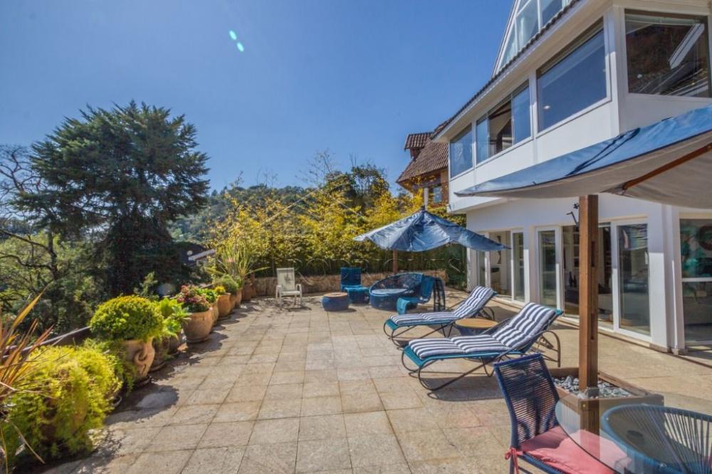 Casa à venda por R$ 6.350.000,00 - Campos do Jordão/SP