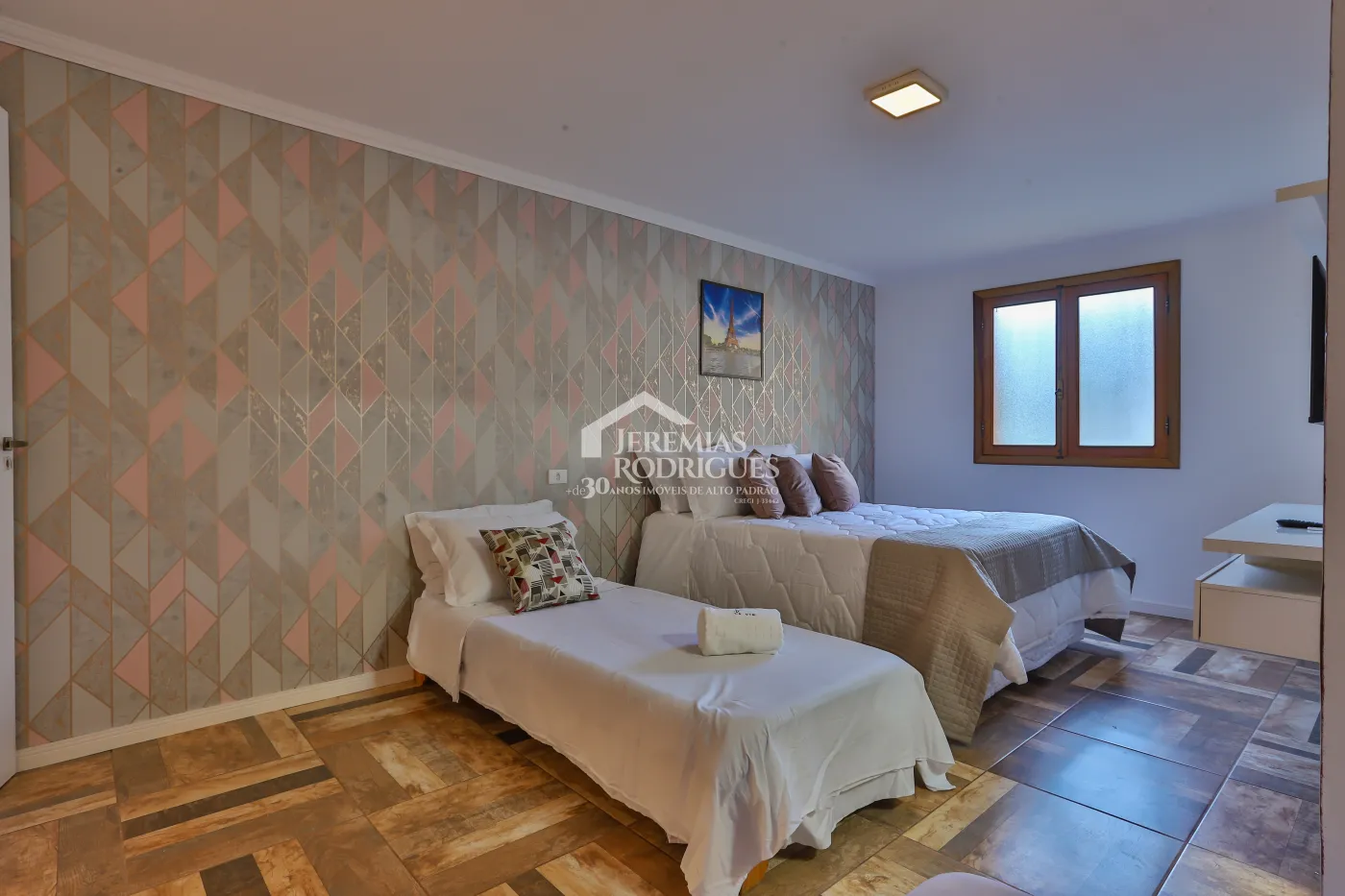 Pousada com 10 suítes, 518 m² - Recanto das Araucárias - Campos do Jordão/SP.