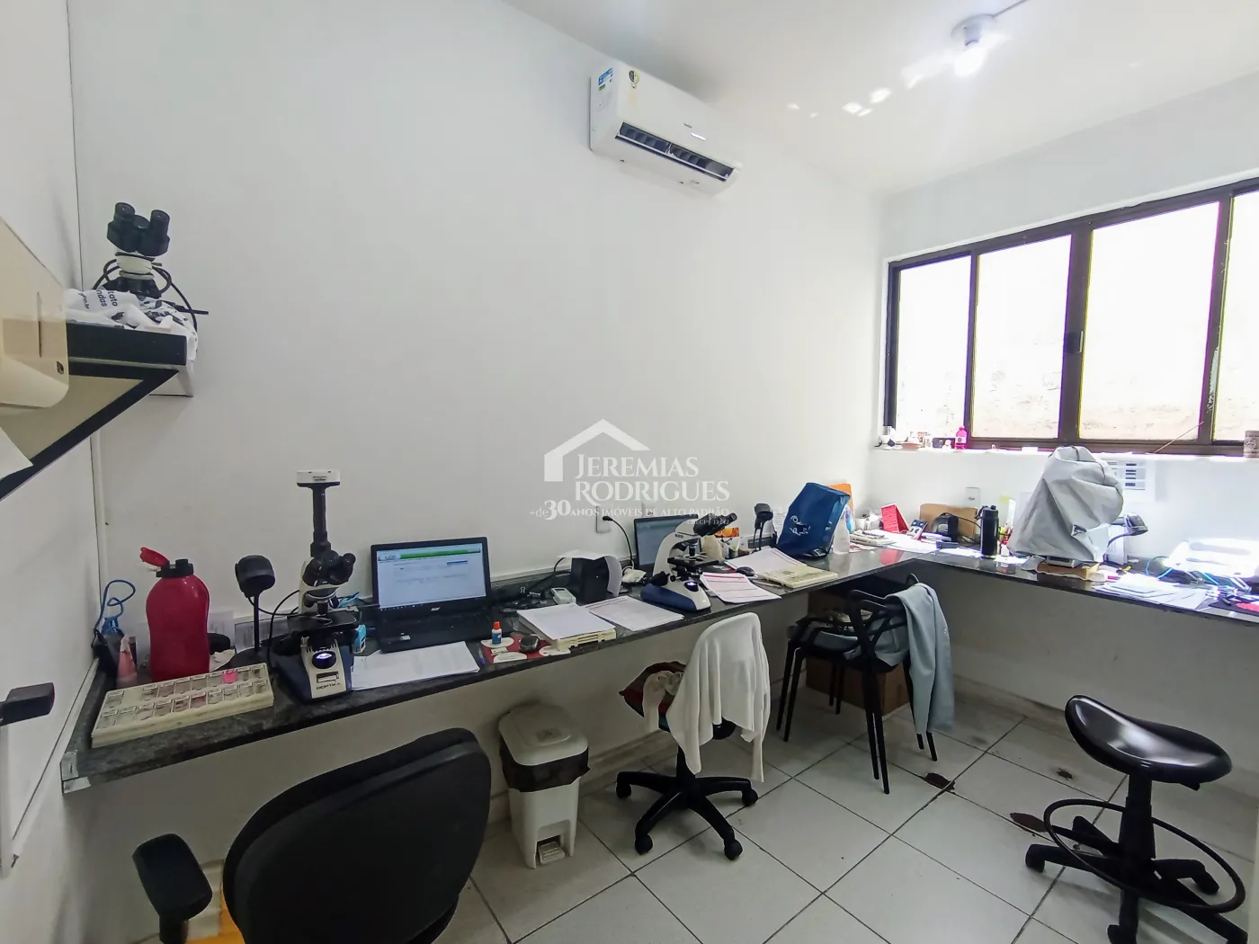 Ponto comercial para venda com 161 m² no bairro São Benedito em Pindamonhangaba/SP