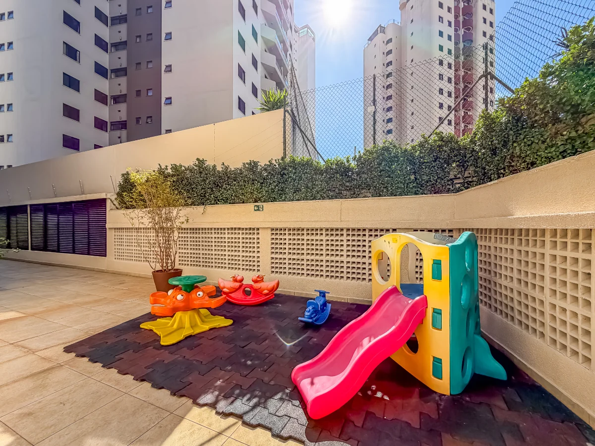 Apartamento 98 m² | 3 dormitórios | 950 m do metrô Praça da Árvore