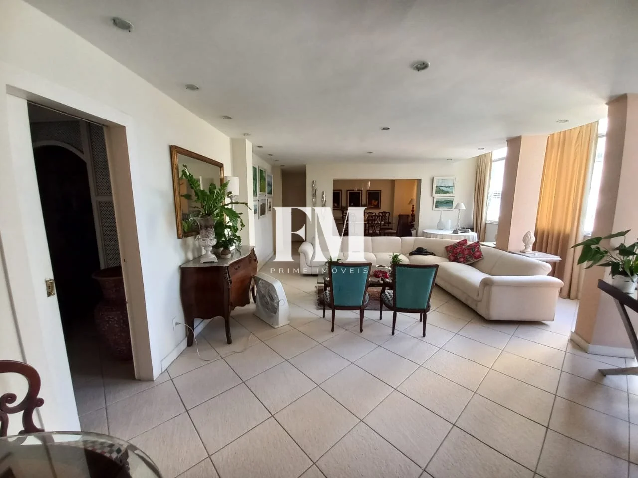 Copacabana | Rua Domingos Ferreira | Original 4 Quartos | 210m² com Varanda, Vaga e Próximo à Praia e ao Metrô - foto 19