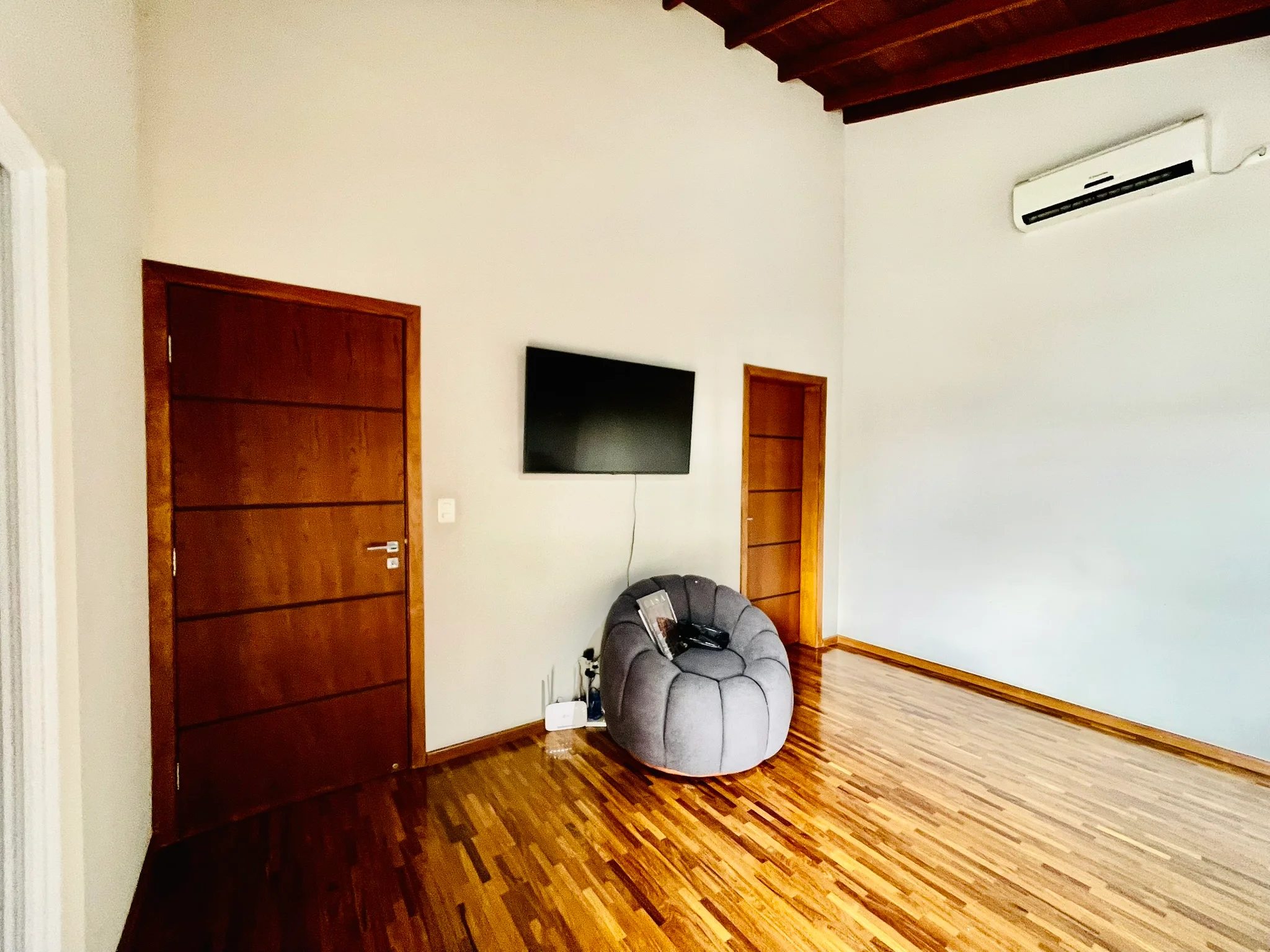 Casa à venda com 3 suítes no Condomínio Residencial San Marco em Taubaté/SP