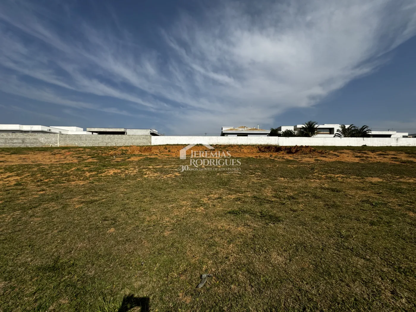 Terreno com 869 m² - Condomínio Colonial Village II  - Pindamonhangaba/SP.