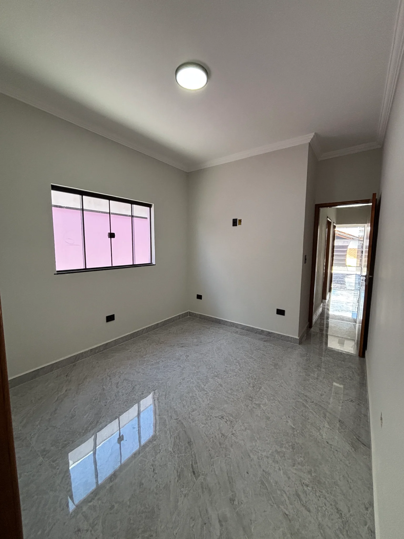 Casa com quintal amplo à venda no Cidade Nova – Pindamonhangaba/SP