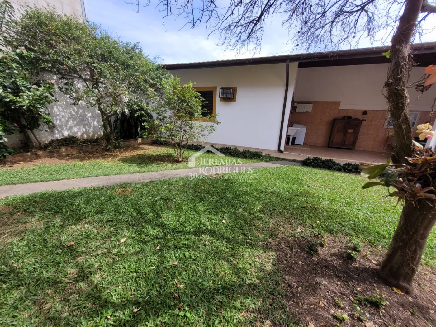 Casa com 3 dormitórios - Nossa Senhora do Perpétuo Socorro - Pindamonhangaba/SP