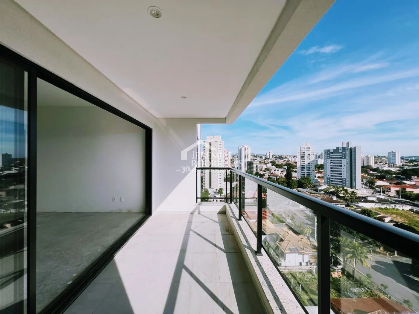 Apartamento à venda com 3 dormitórios, 109 m² - Condomínio Lucca- Taubaté/SP.