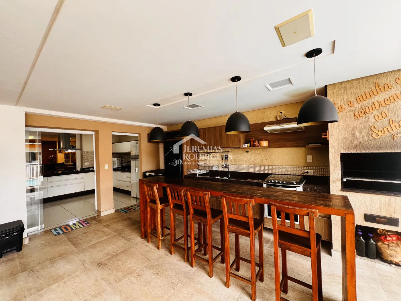 Casa com 4 dormitórios, 394 m² - Alto São Pedro - Taubaté/SP.