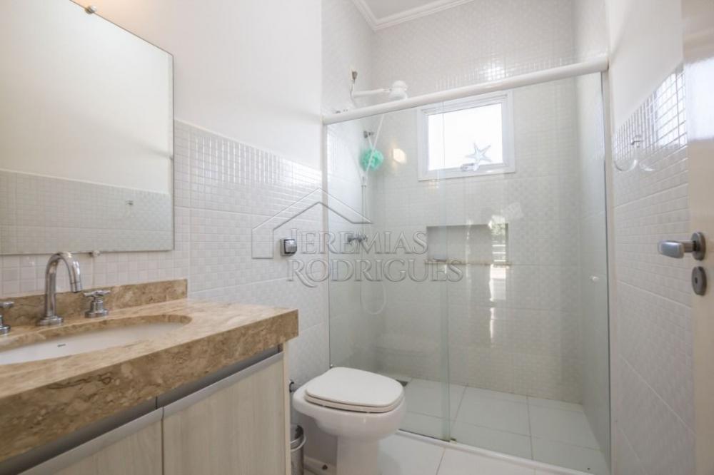 Casa à venda no Condomínio Colonial Village I em Pindamonhangaba/SP