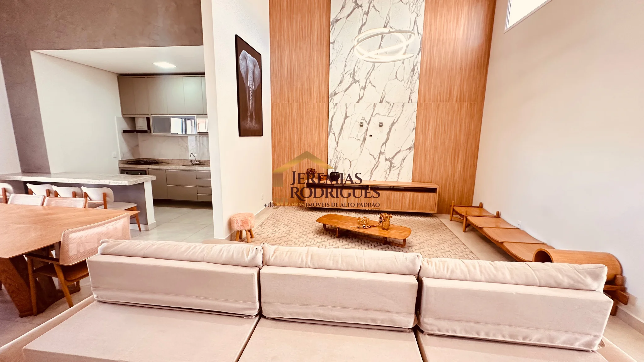 Casa para locação no Condomínio Moema Ville em Pindamonhangaba/SP.