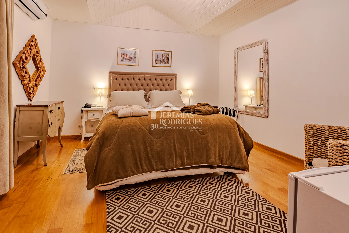 Pousada à venda com Exclusividade com 14 suítes no Casablanca Hotel Boutique em Campos do Jordão/SP