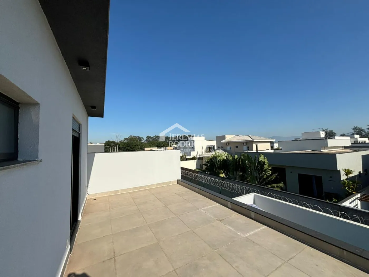 Casa no Bosque do Imperador com piscina