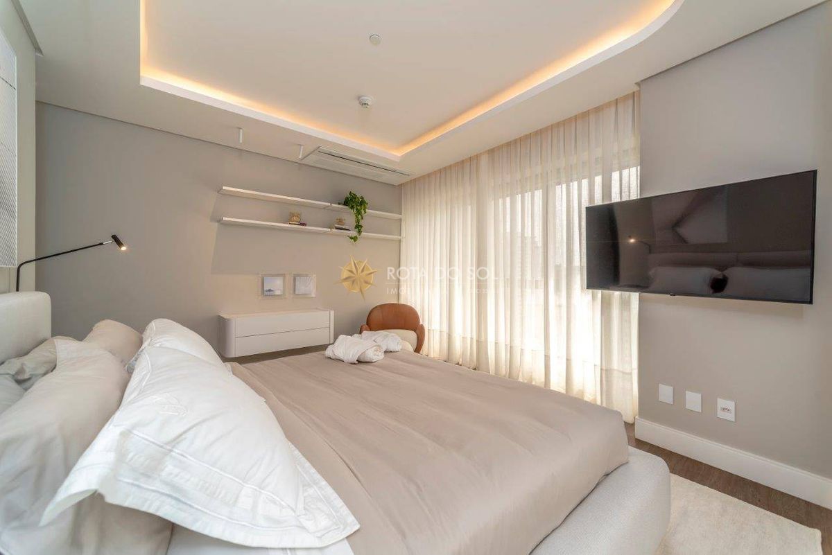 Yachthouse Apartamento Alto Padrão 4 Suítes no Centro de Balneário Camboriú SC