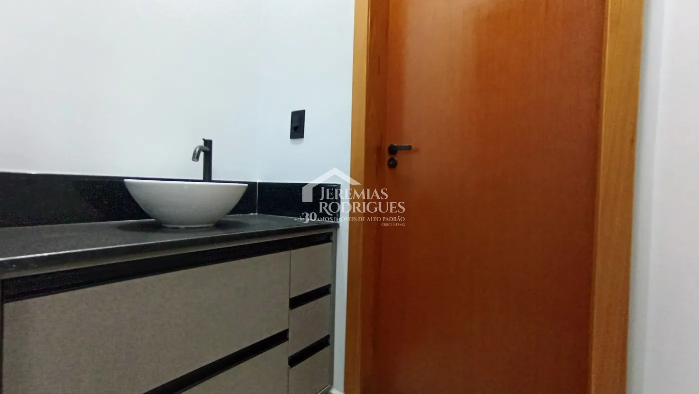 Casa à venda com 3 dormitórios no Condomínio Pérola do Vale em Tremembé/SP.