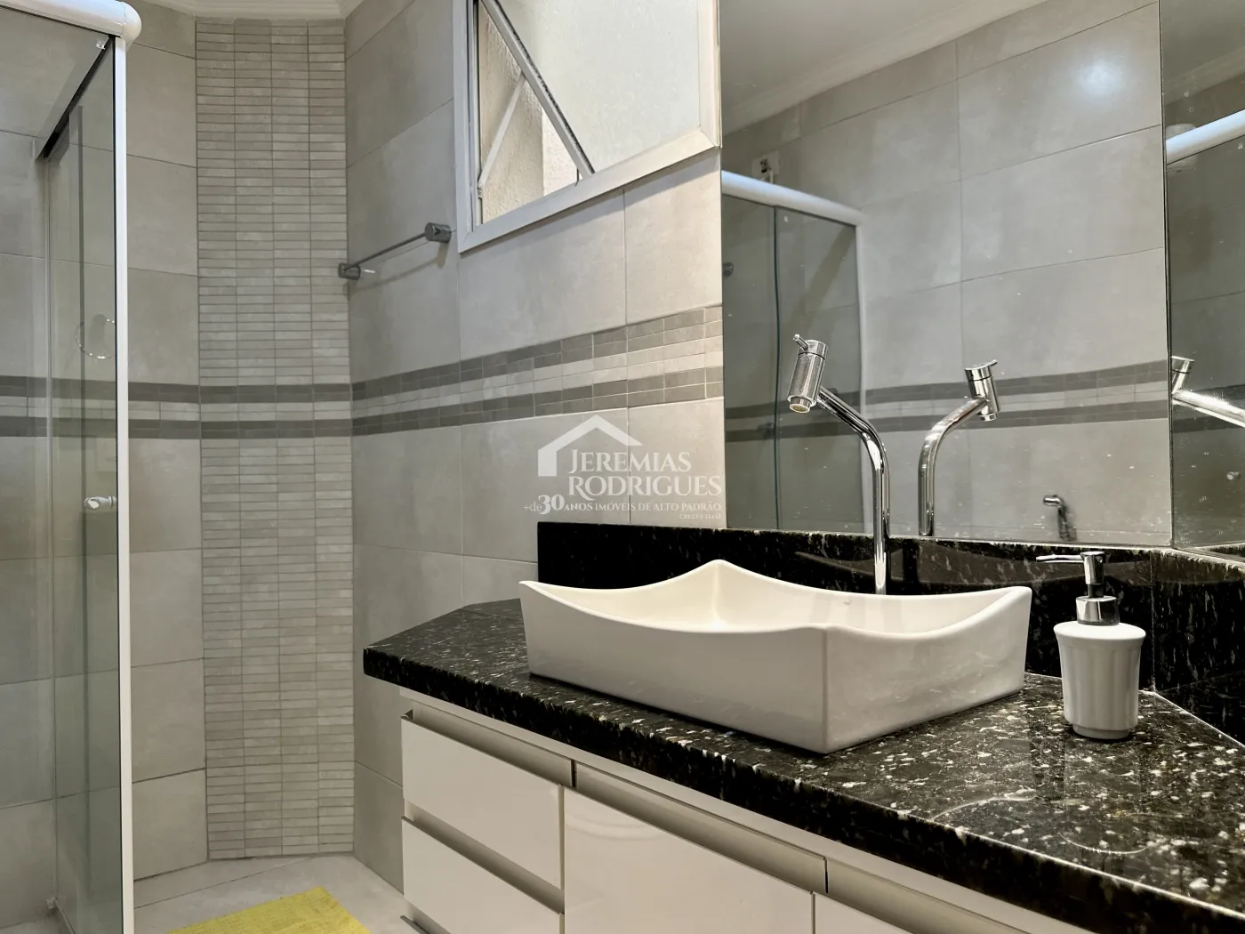 Apartamento com 2 dormitórios, 171 m² - Edifício Solar dos Juritis - Taubaté/SP.