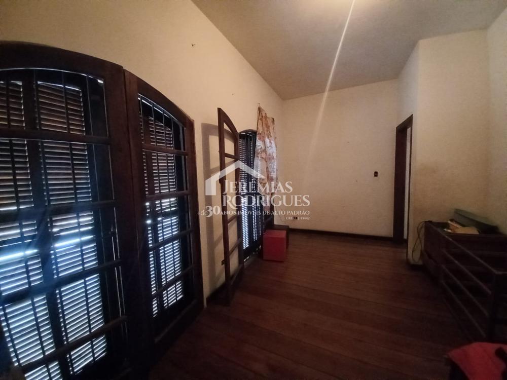 Espetacular casa térrea com piscina, quintal amplo e ótima localização - Pindamonhangaba/SP