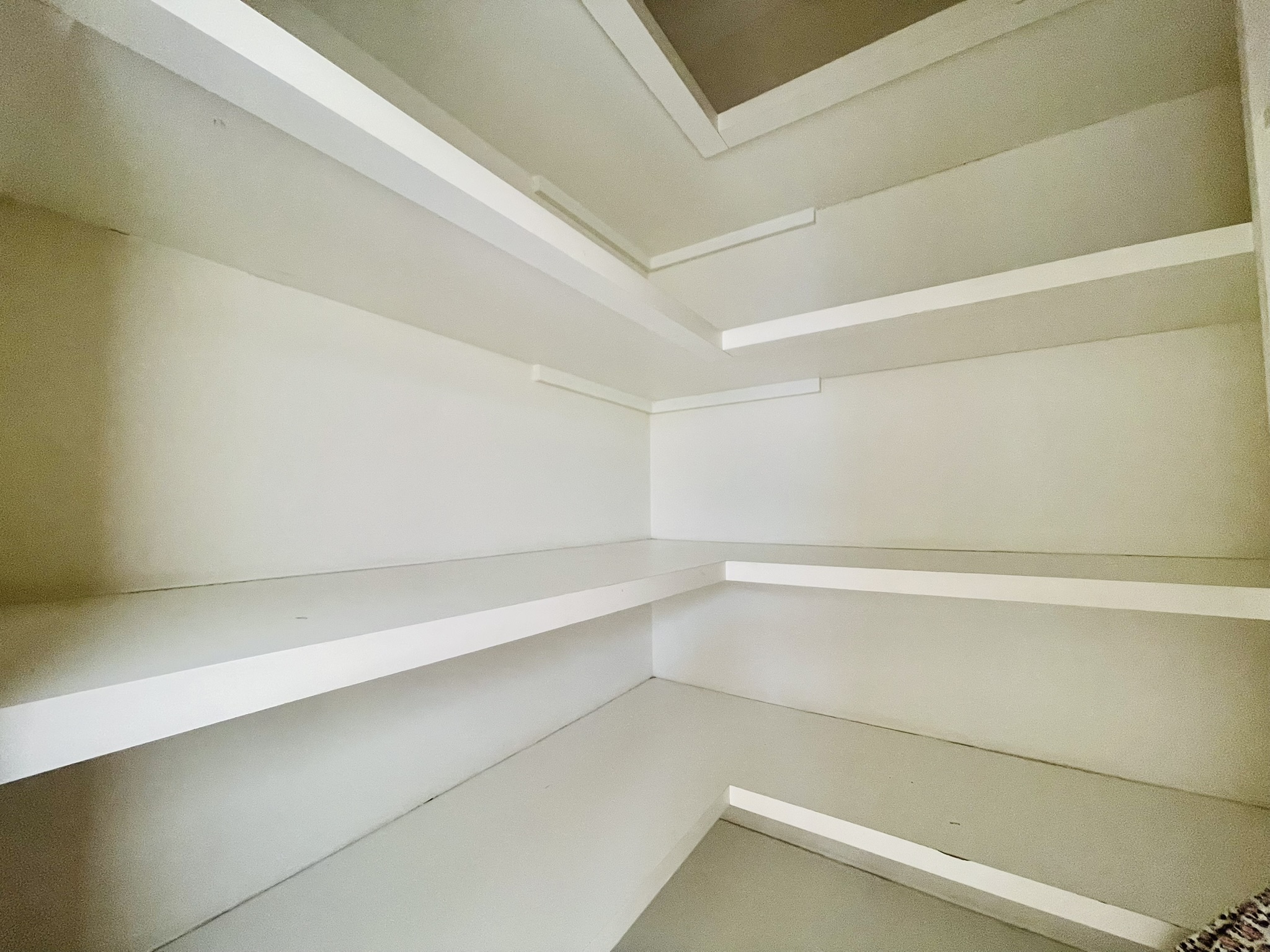 Casa para locação com 4 dormitórios no Condomínio Campos do Conde II em Tremembé/SP.